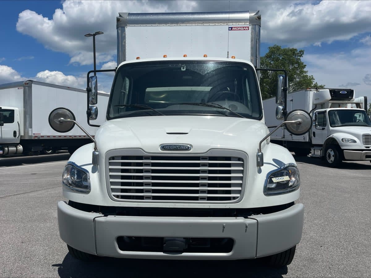 2022 Freightliner M2 106 in Beltsville, MD — photo 2