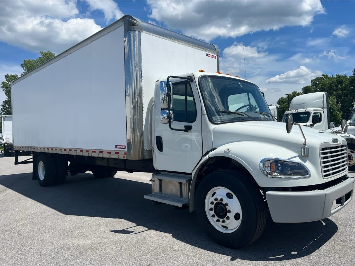2022 Freightliner M2 106 in Beltsville, MD — photo 3