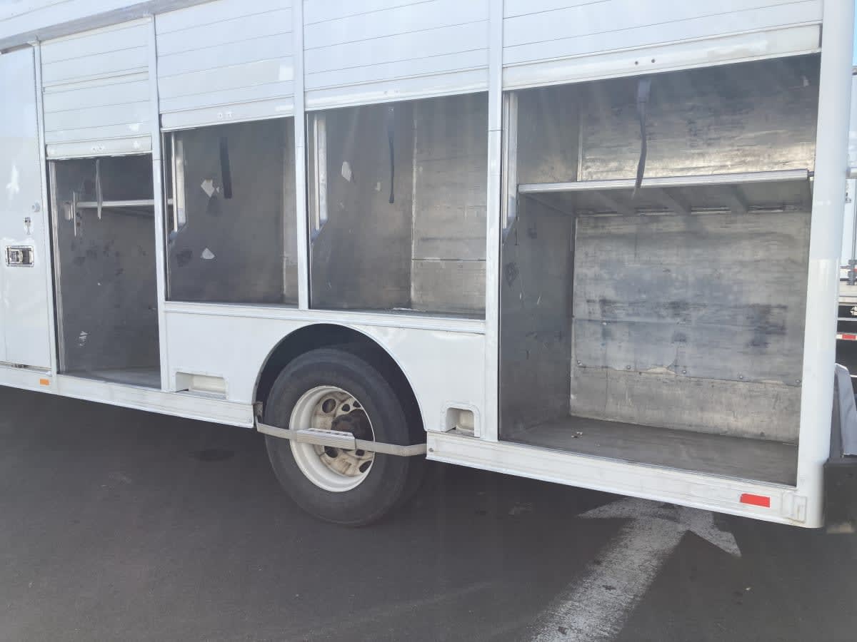 2014 Freightliner/Mercedes M2 106 543680