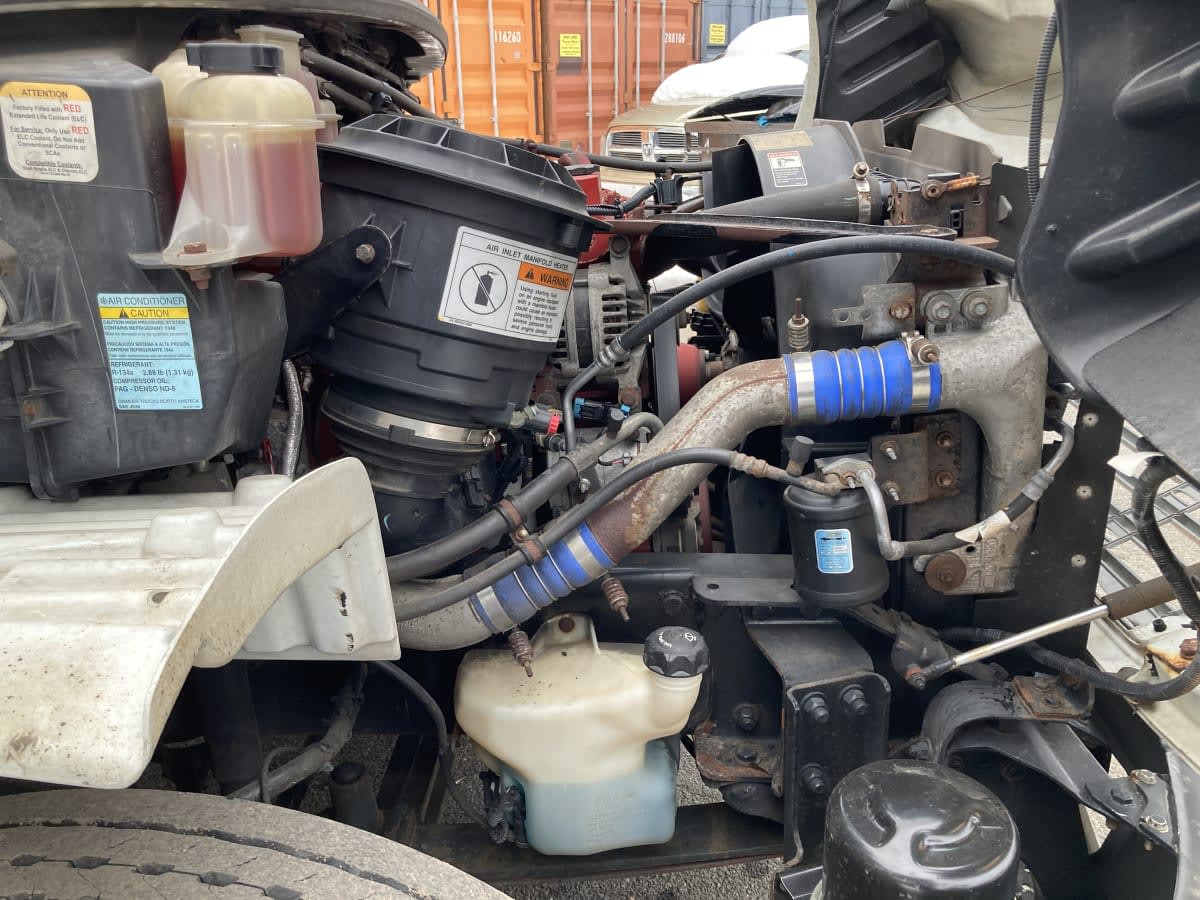 2014 Freightliner/Mercedes M2 106 543684