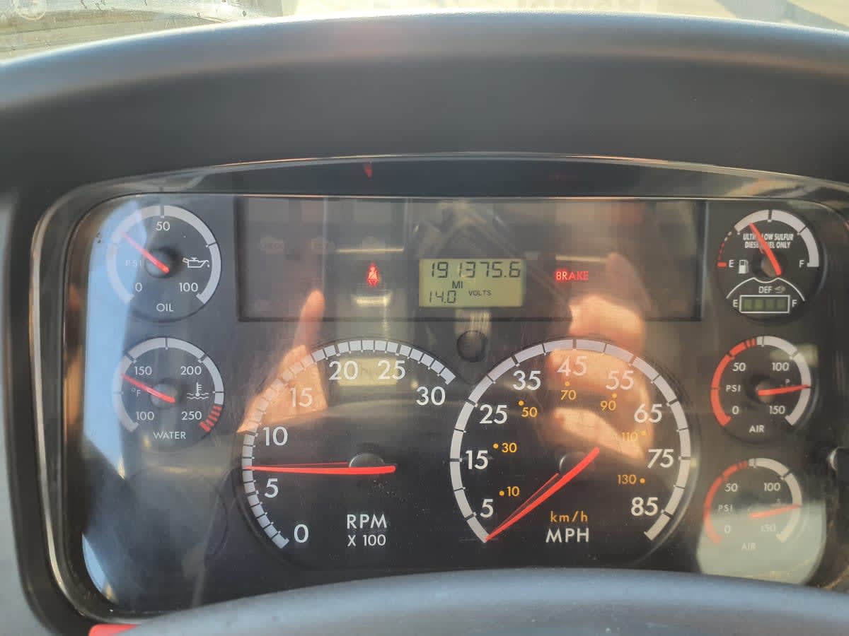 2014 Freightliner/Mercedes M2 106 543685