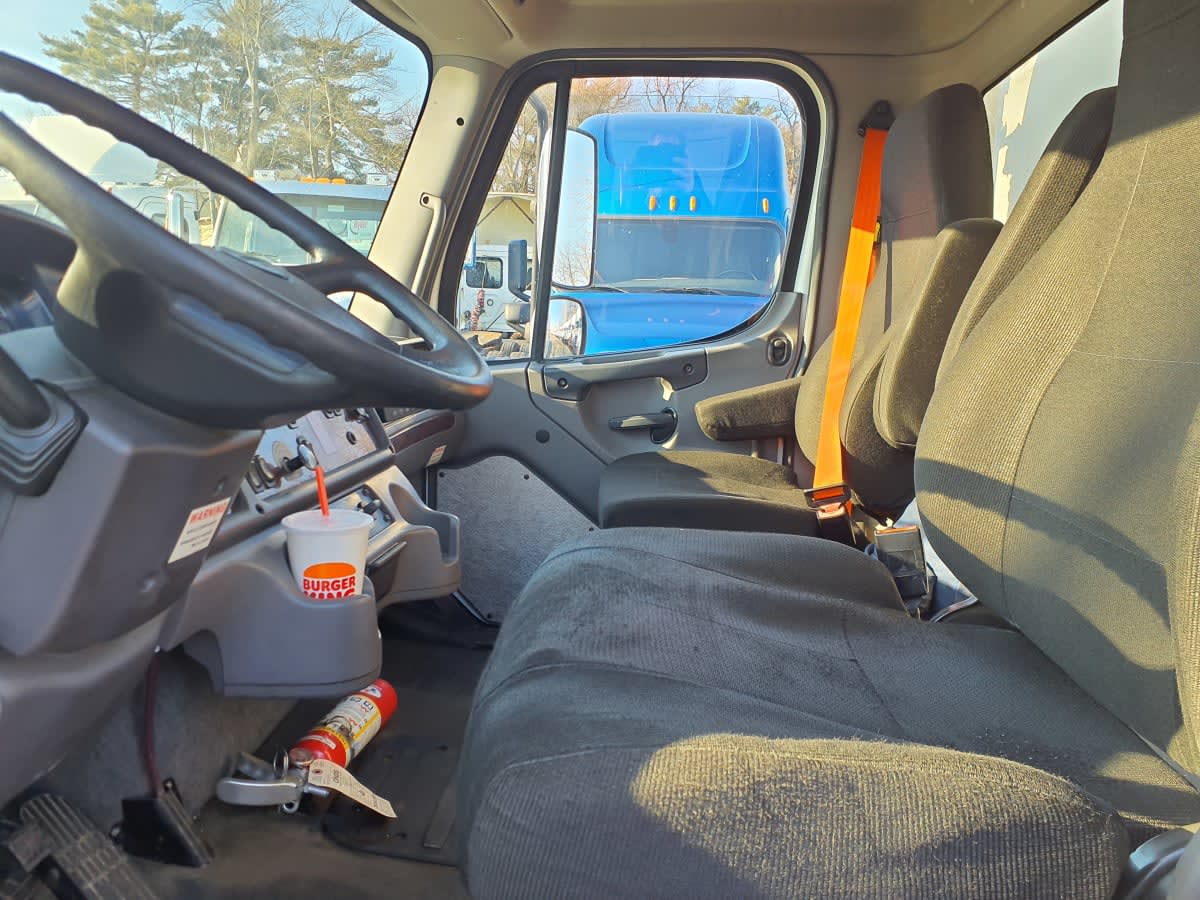 2014 Freightliner/Mercedes M2 106 543685