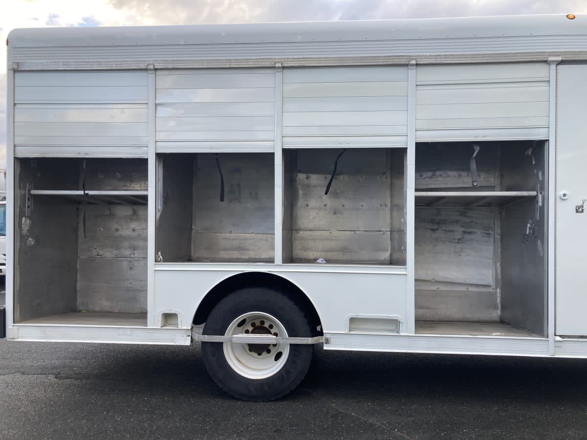 2014 Freightliner/Mercedes M2 106 543686