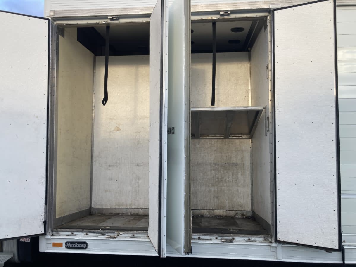 2014 Freightliner/Mercedes M2 106 543686