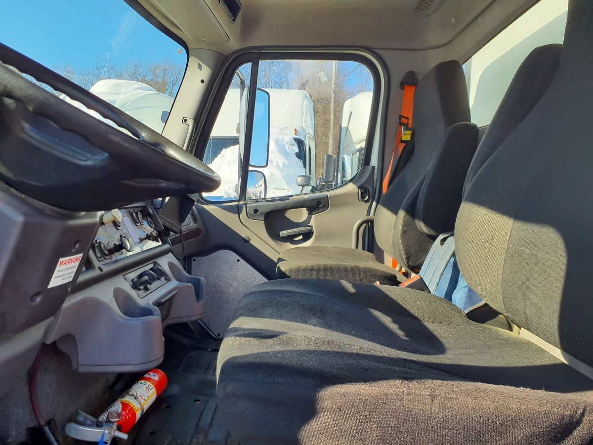 2014 Freightliner/Mercedes M2 106 543687