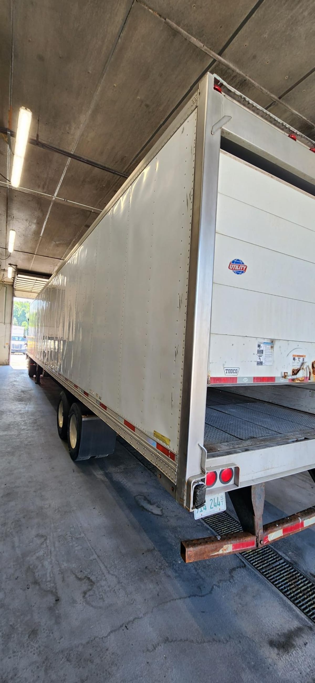 2014 Utility Trailers VS2RA 53/162/102 544361
