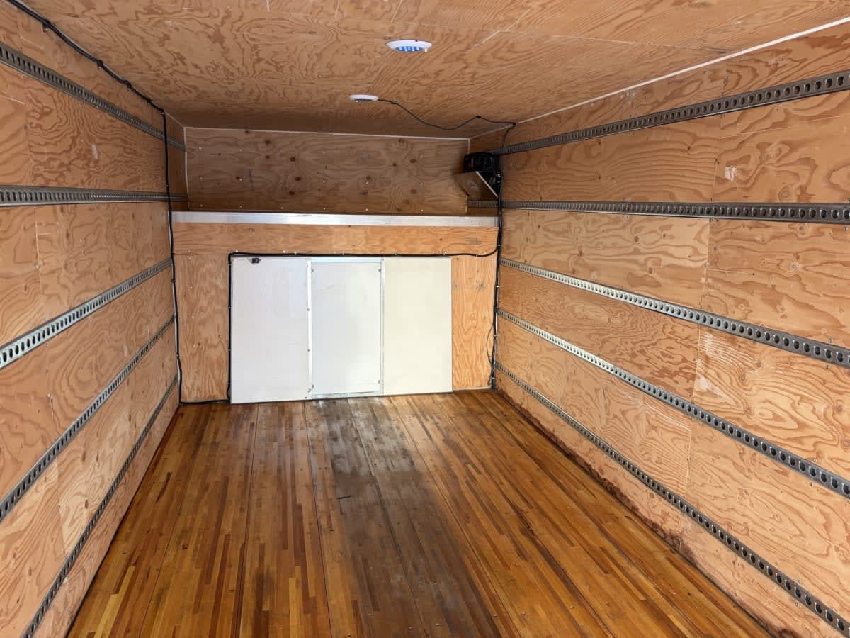 2022 Ford Motor Company E-450 SD CUTAWAY 545198