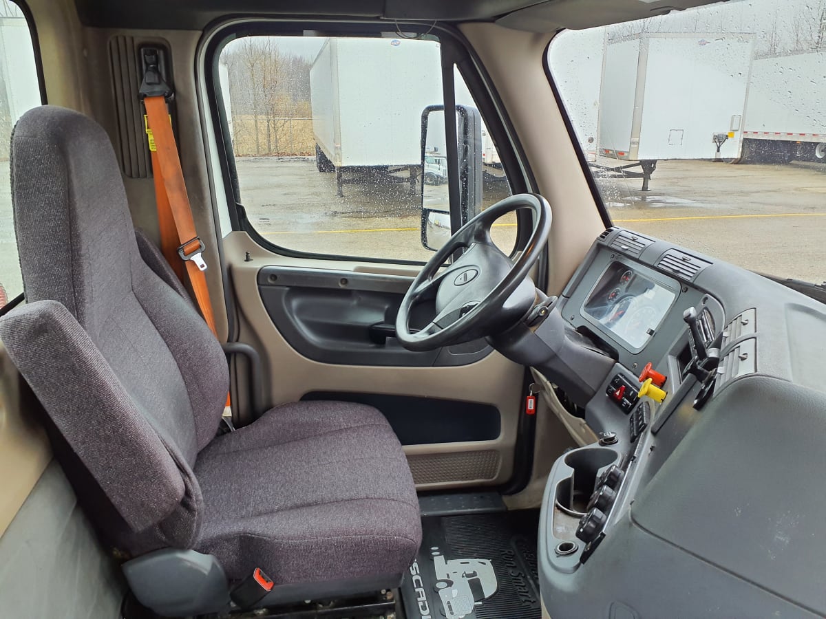 2014 Freightliner/Mercedes CASCADIA 113 545236