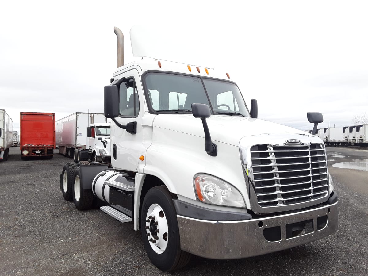 2014 Freightliner/Mercedes CASCADIA 125 545300