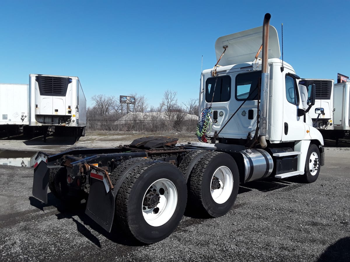 2014 Freightliner/Mercedes CASCADIA 125 545304