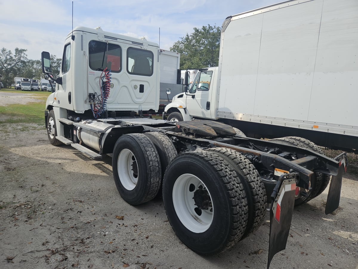 2014 Freightliner/Mercedes CASCADIA 125 545793