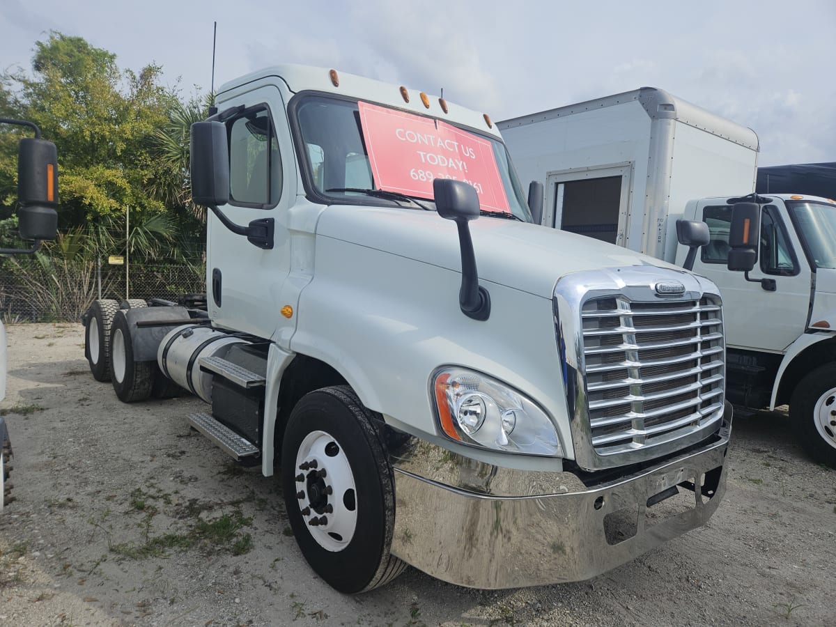 2014 Freightliner/Mercedes CASCADIA 125 545793