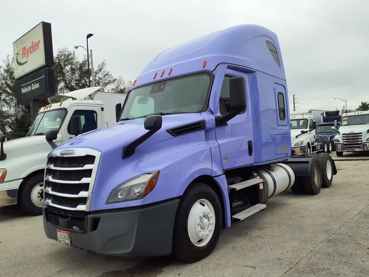 2022 Freightliner - image 1