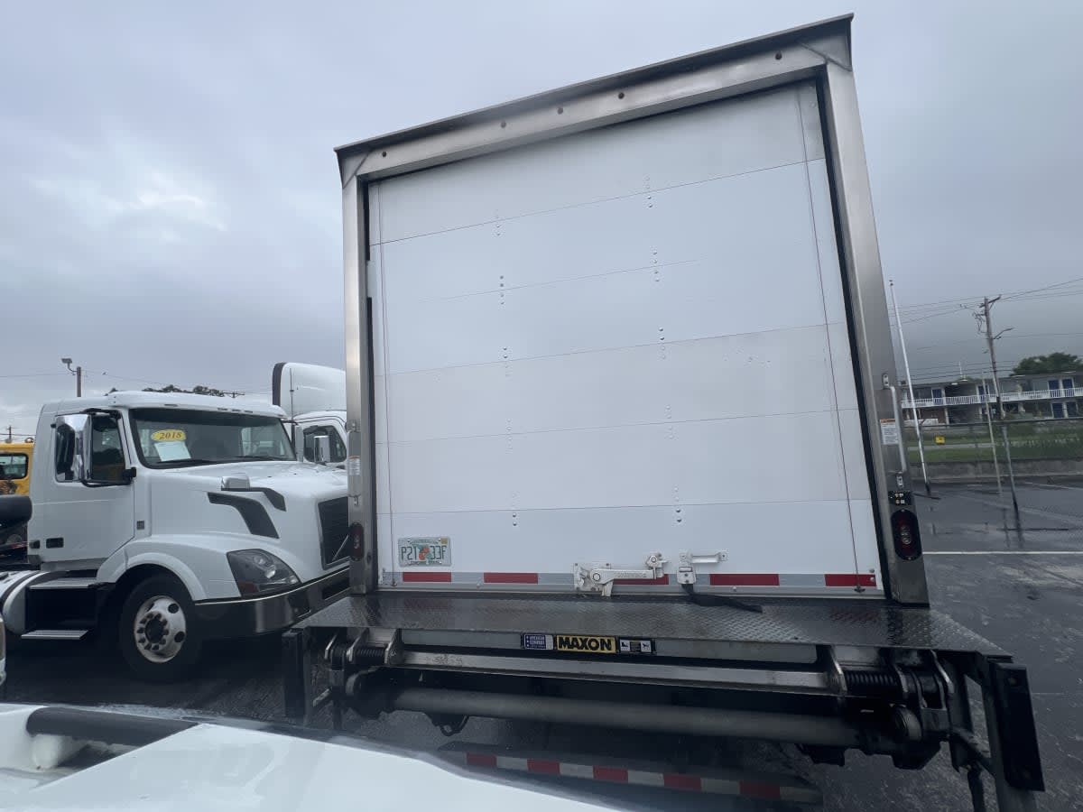 2022 Freightliner M2 106 546744