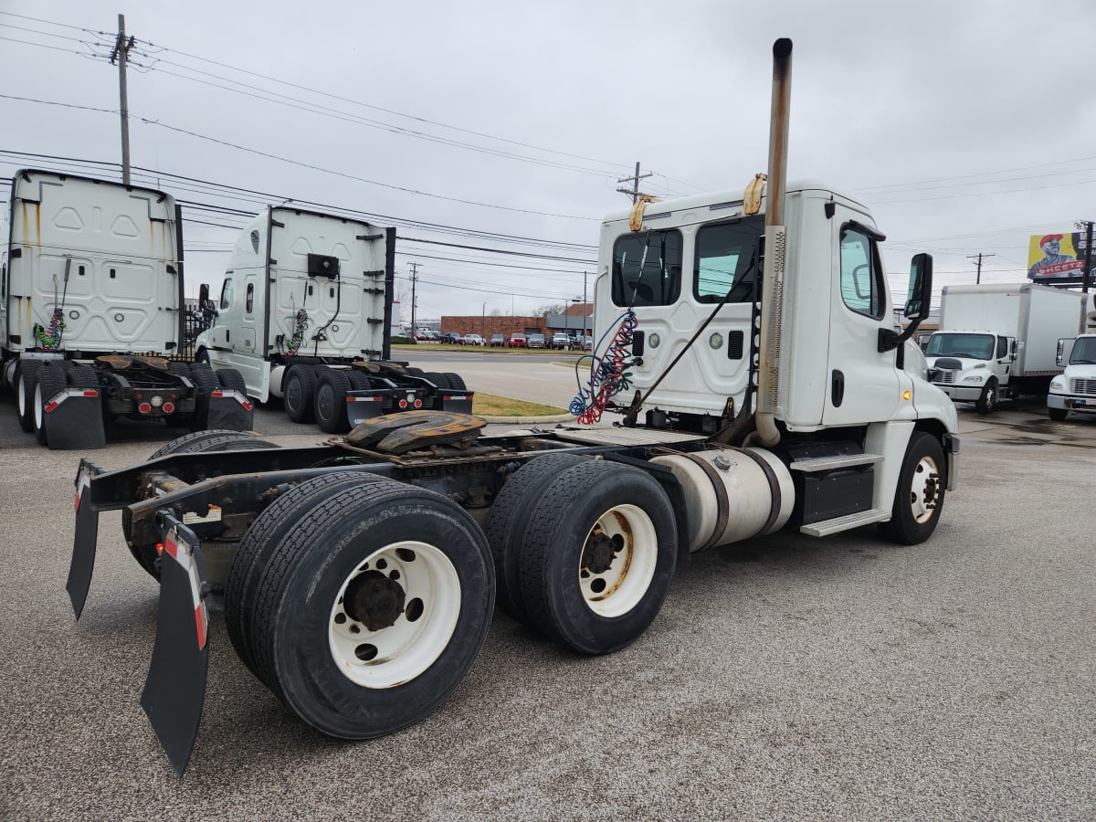 2014 Freightliner/Mercedes COLUMBIA 120 547064