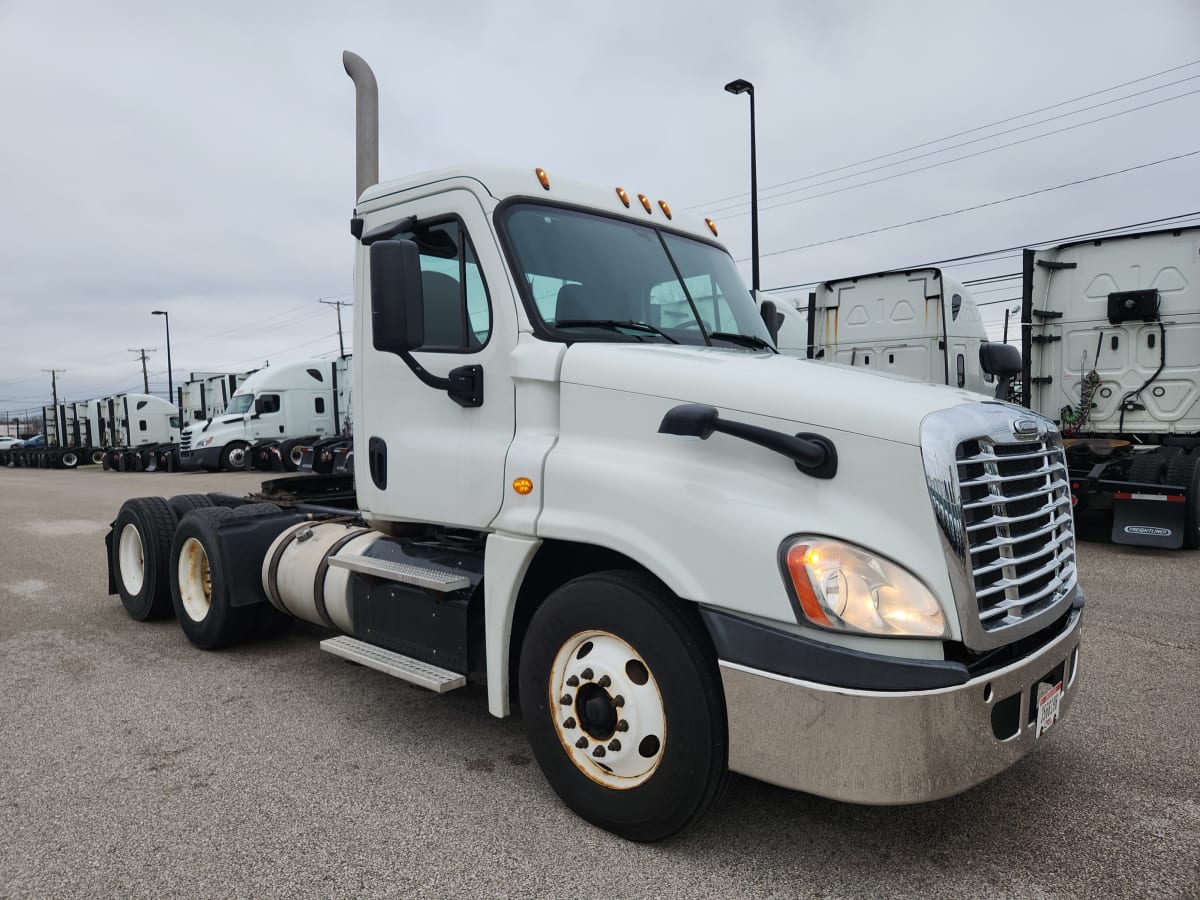 2014 Freightliner/Mercedes COLUMBIA 120 547064