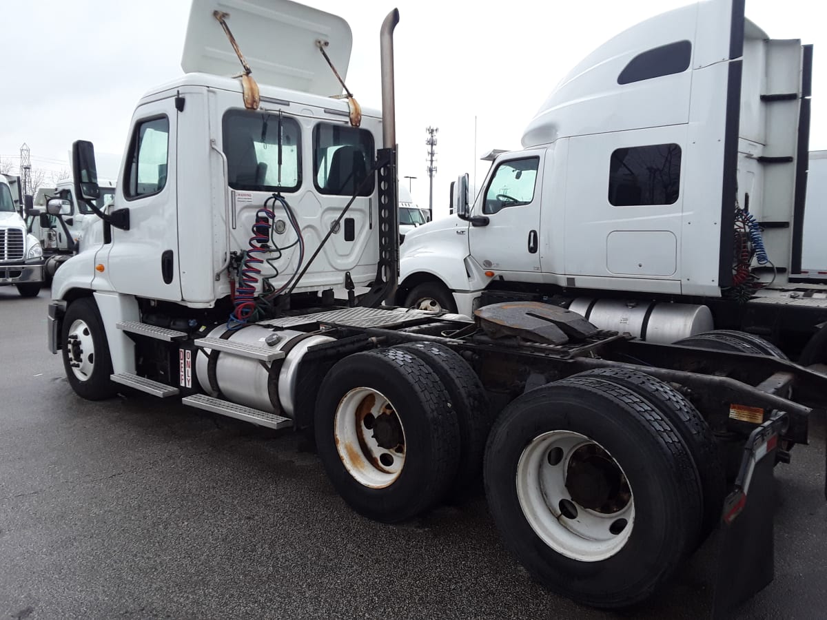 2014 Freightliner/Mercedes CASCADIA 125 547076