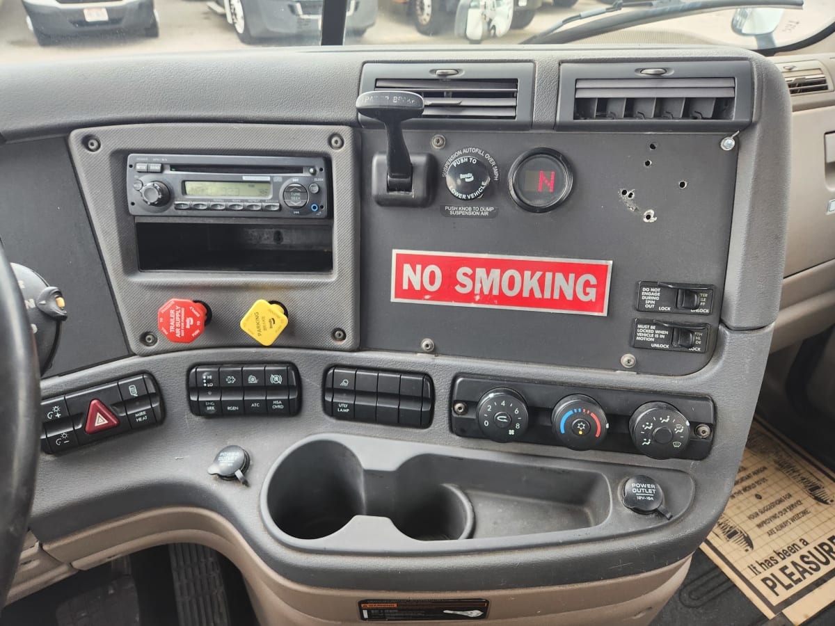 2014 Freightliner/Mercedes CASCADIA 125 547077