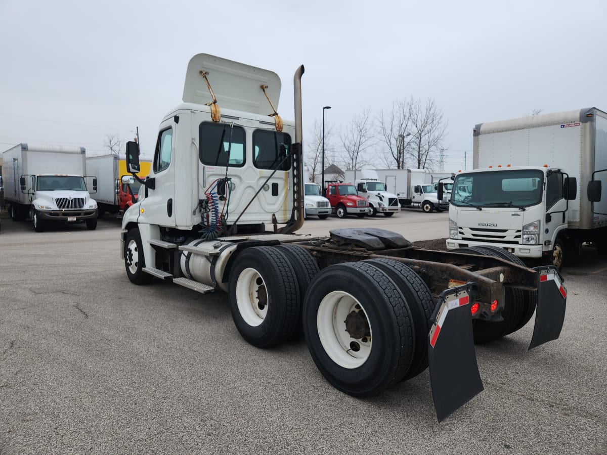 2014 Freightliner/Mercedes CASCADIA 125 547077