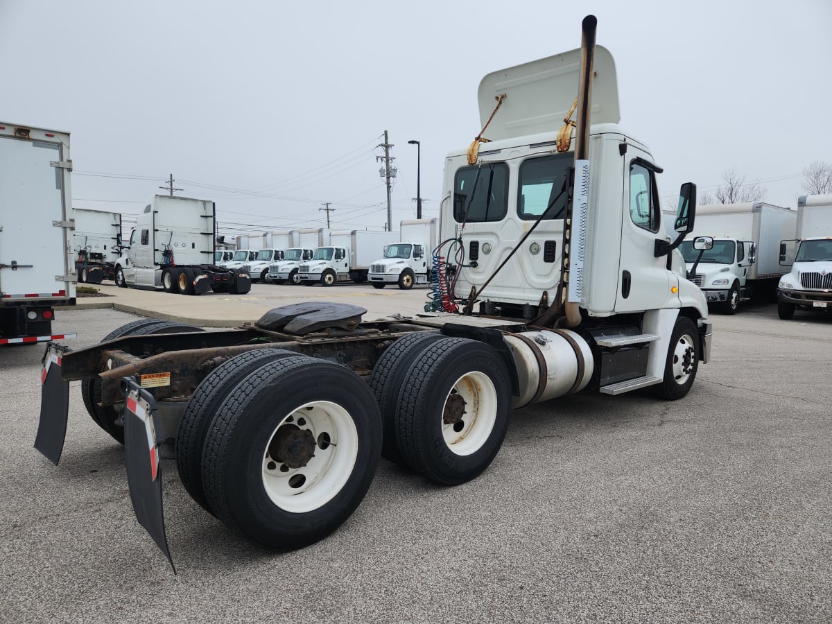 2014 Freightliner/Mercedes CASCADIA 125 547077