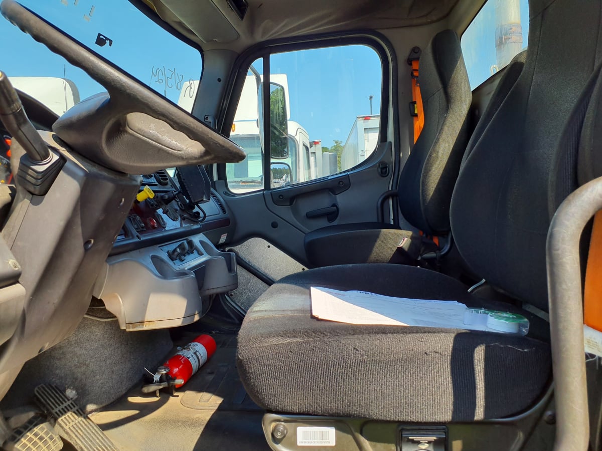 2014 Freightliner/Mercedes M2 106 547542