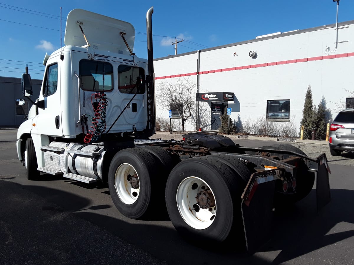 2014 Freightliner/Mercedes CASCADIA 125 547928