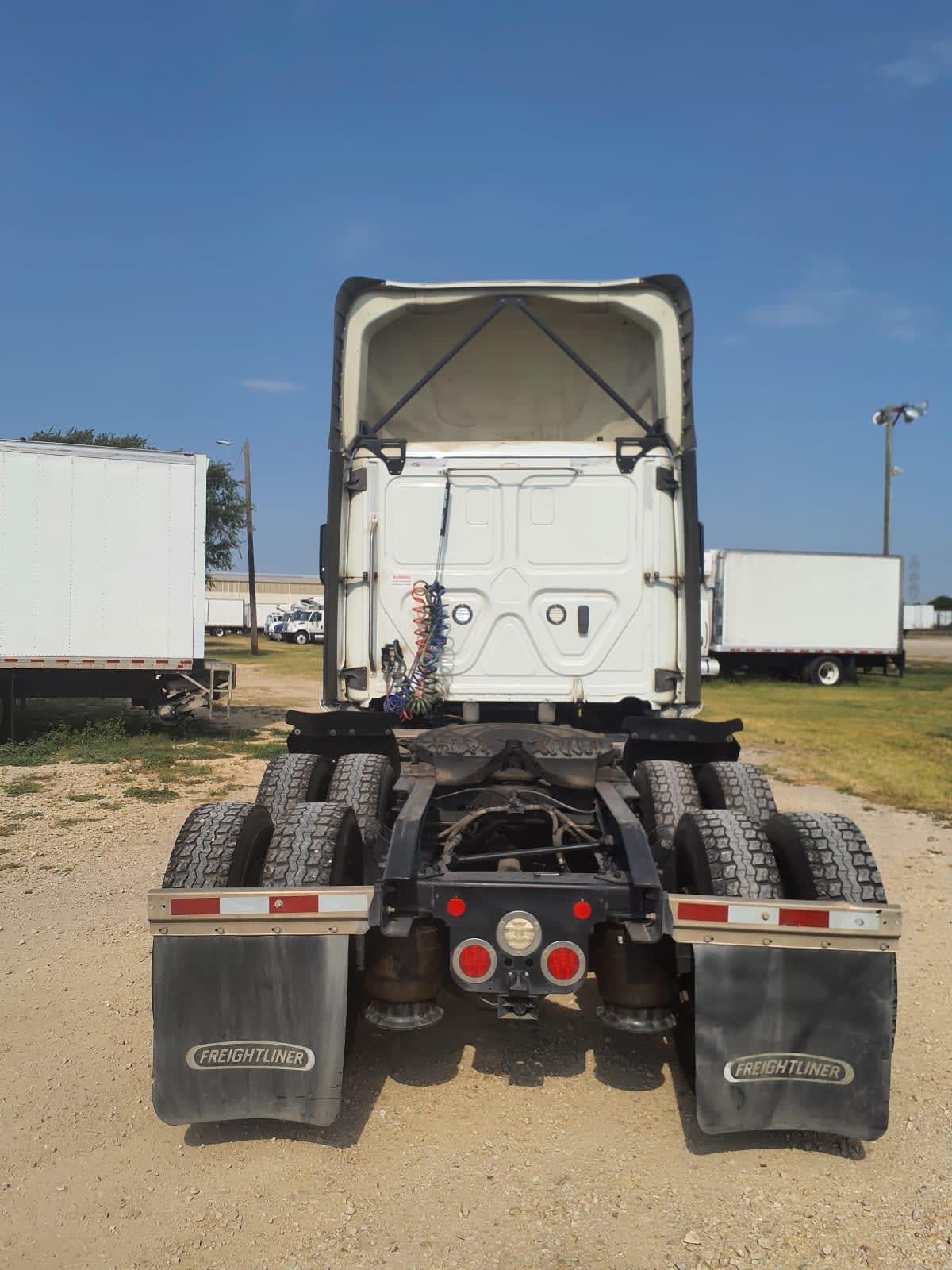 2022 Freightliner Cascadia in Converse, TX — photo 5