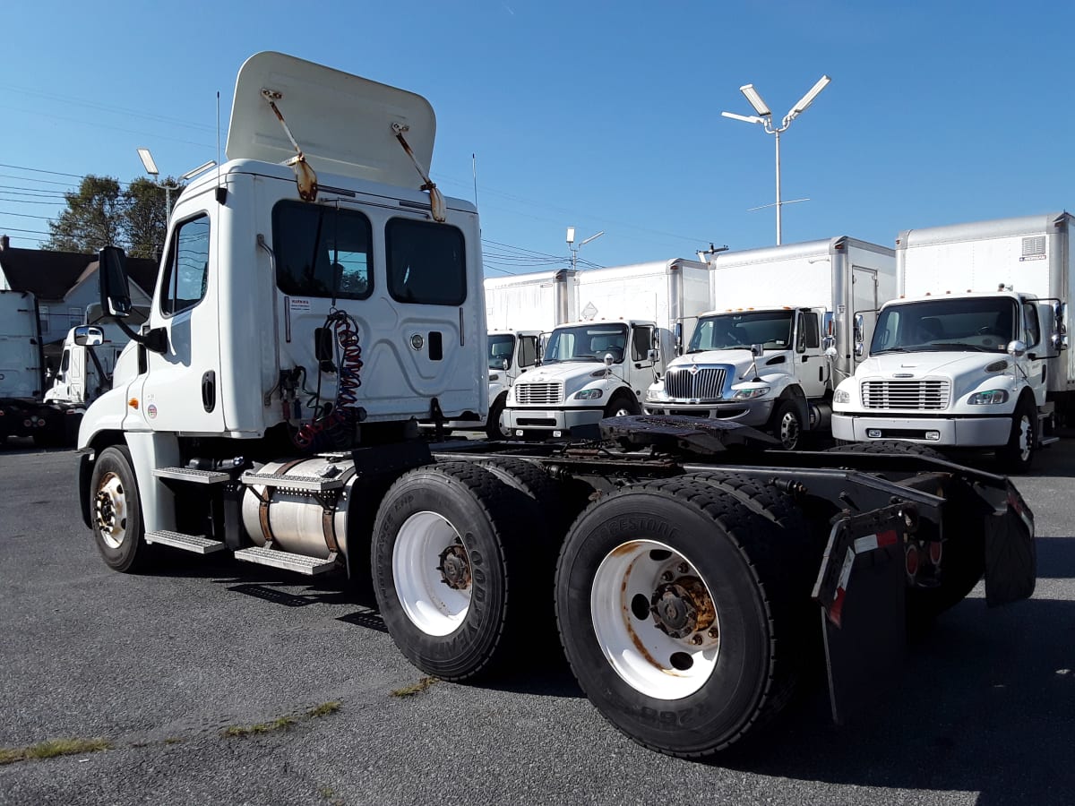 2014 Freightliner/Mercedes CASCADIA 125 548616