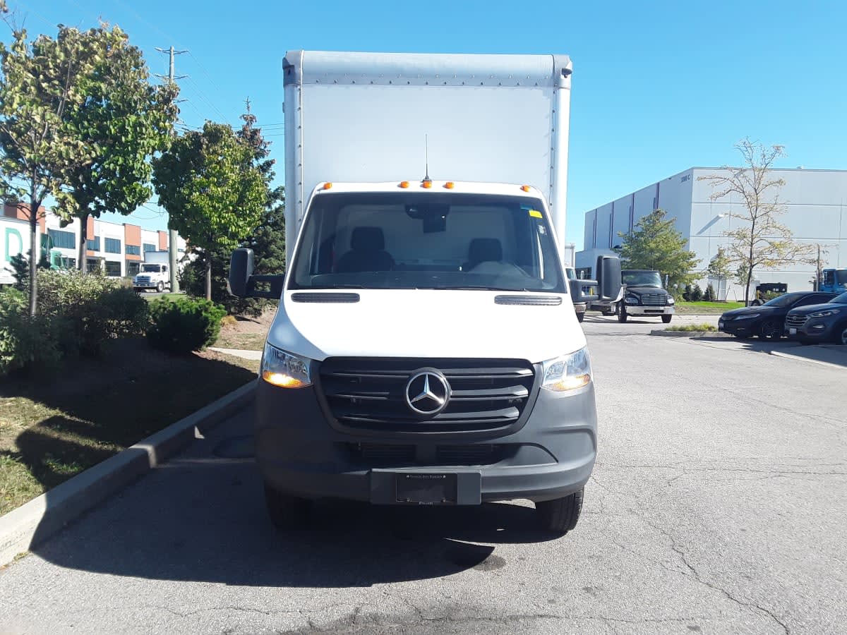 2021 Freightliner/Mercedes 3500 144WB 548695