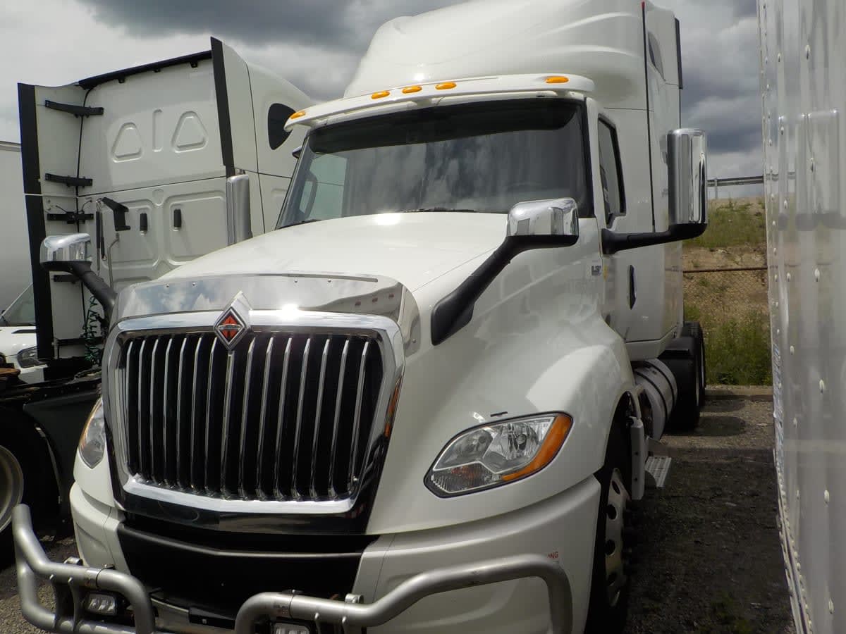 2021 NAVISTAR INTERNATIONAL LT625 SLPR CAB 549017 2021 NAVISTAR INTERNATIONAL LT625 SLPR CAB 549017