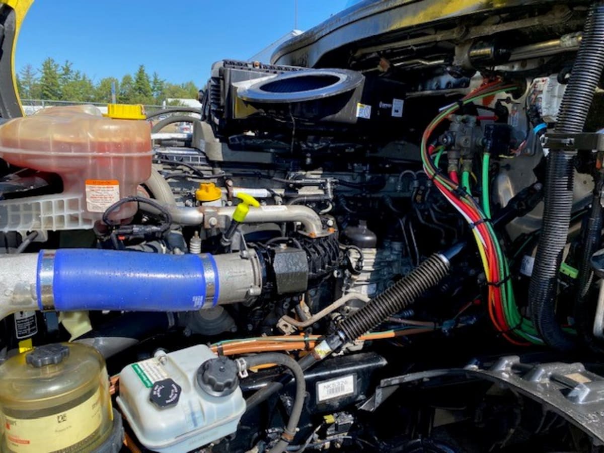 2022 Freightliner NEW CASCADIA PX12664 549318