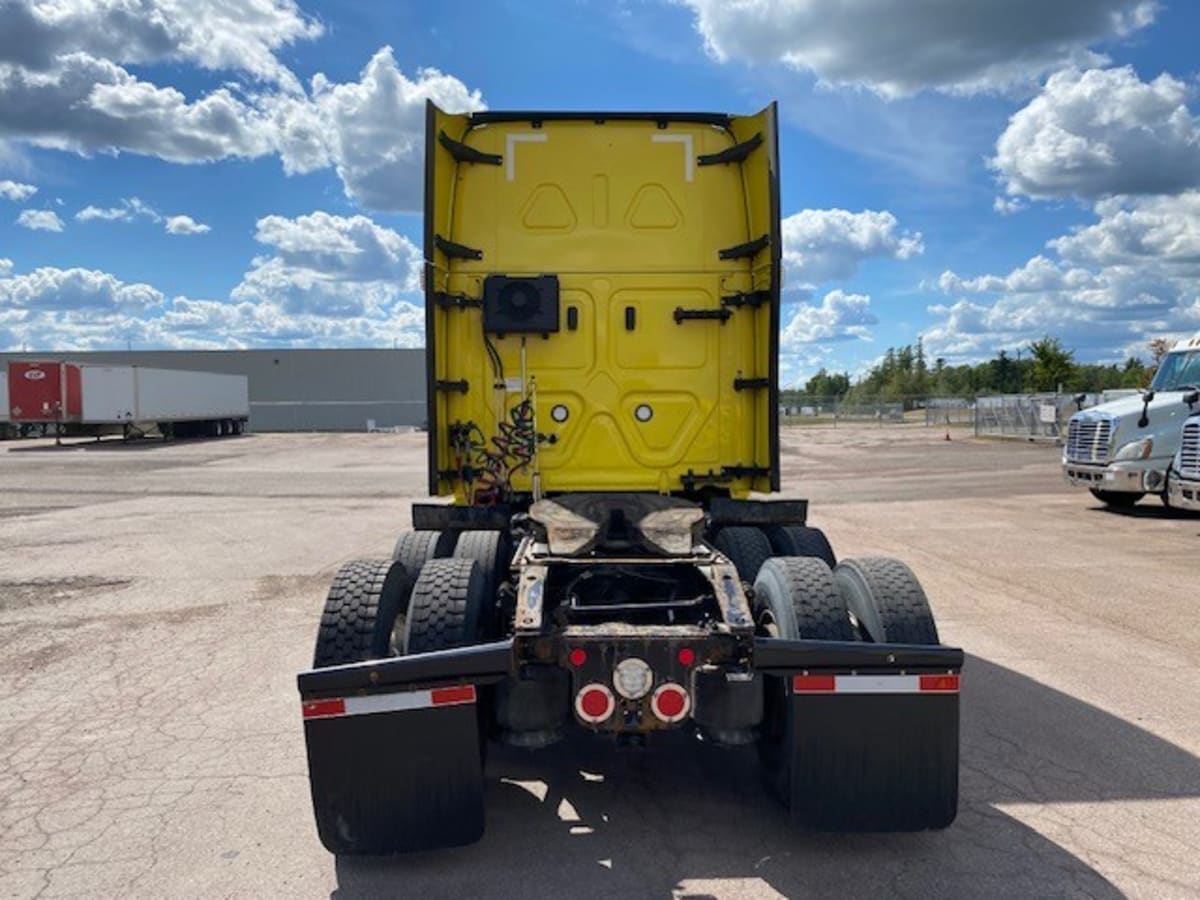 2022 Freightliner NEW CASCADIA PX12664 549327