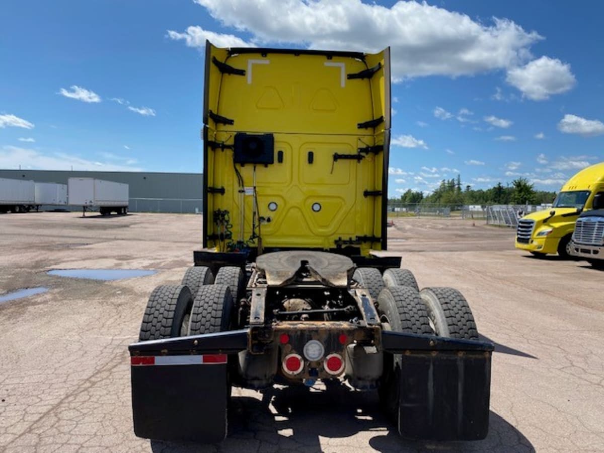 2022 Freightliner NEW CASCADIA PX12664 549335