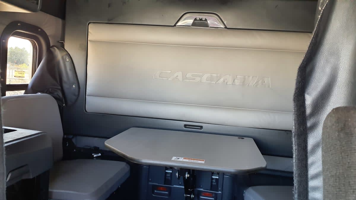 2022 Freightliner Cascadia in Birmingham, AL — photo 8