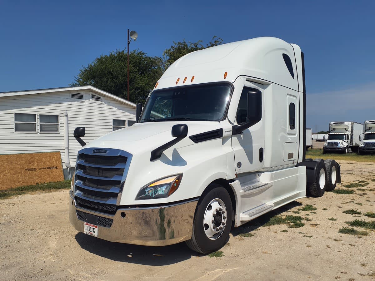 2021 Freightliner Cascadia in Converse, TX — photo 3