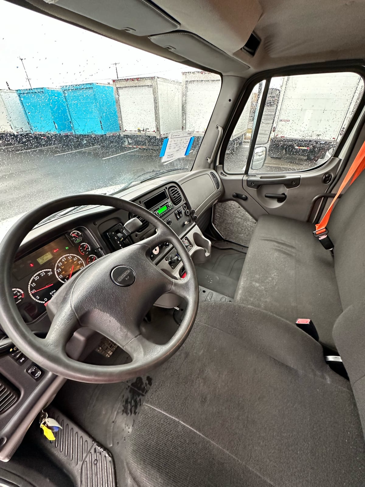 2014 Freightliner/Mercedes M2 106 550145