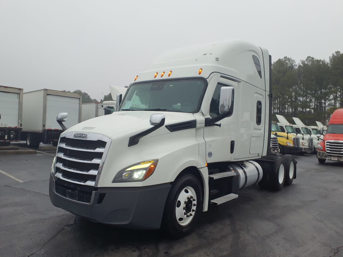 2022 Freightliner - image 3