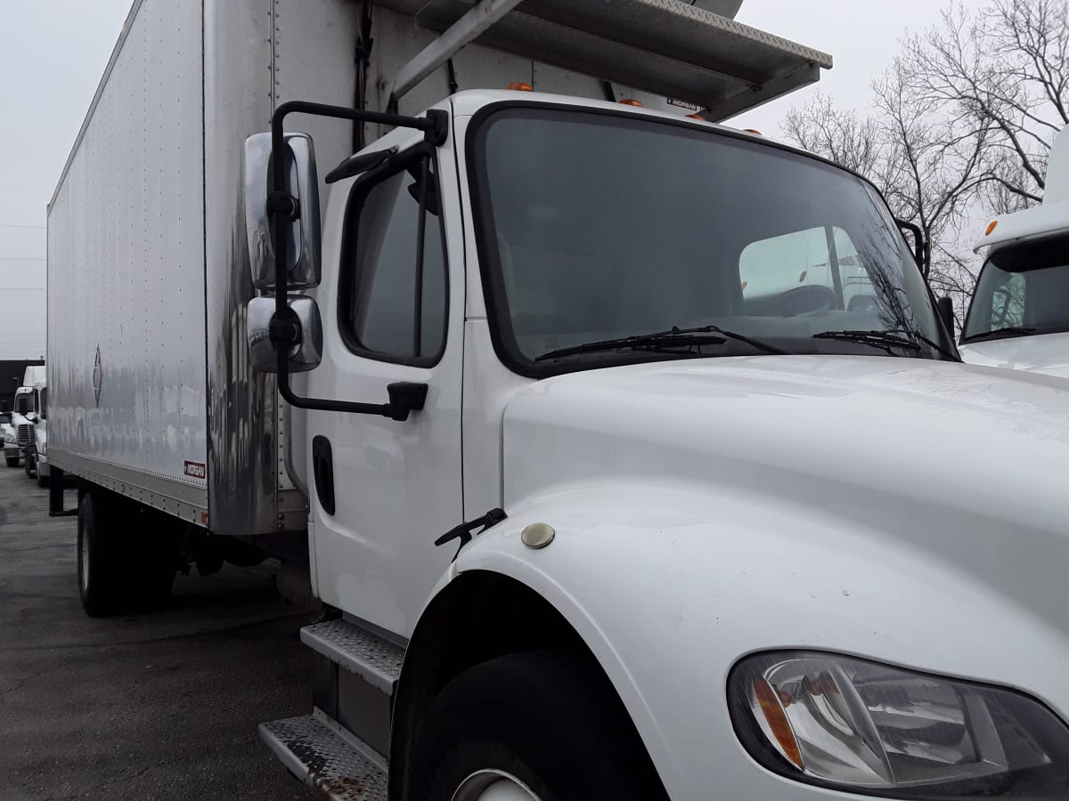 2014 Freightliner/Mercedes M2 106 551027