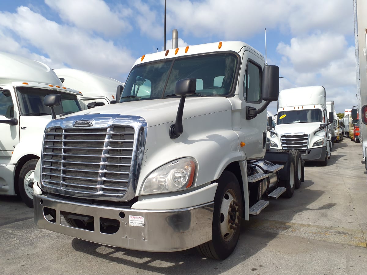 2014 Freightliner/Mercedes CASCADIA 125 551590