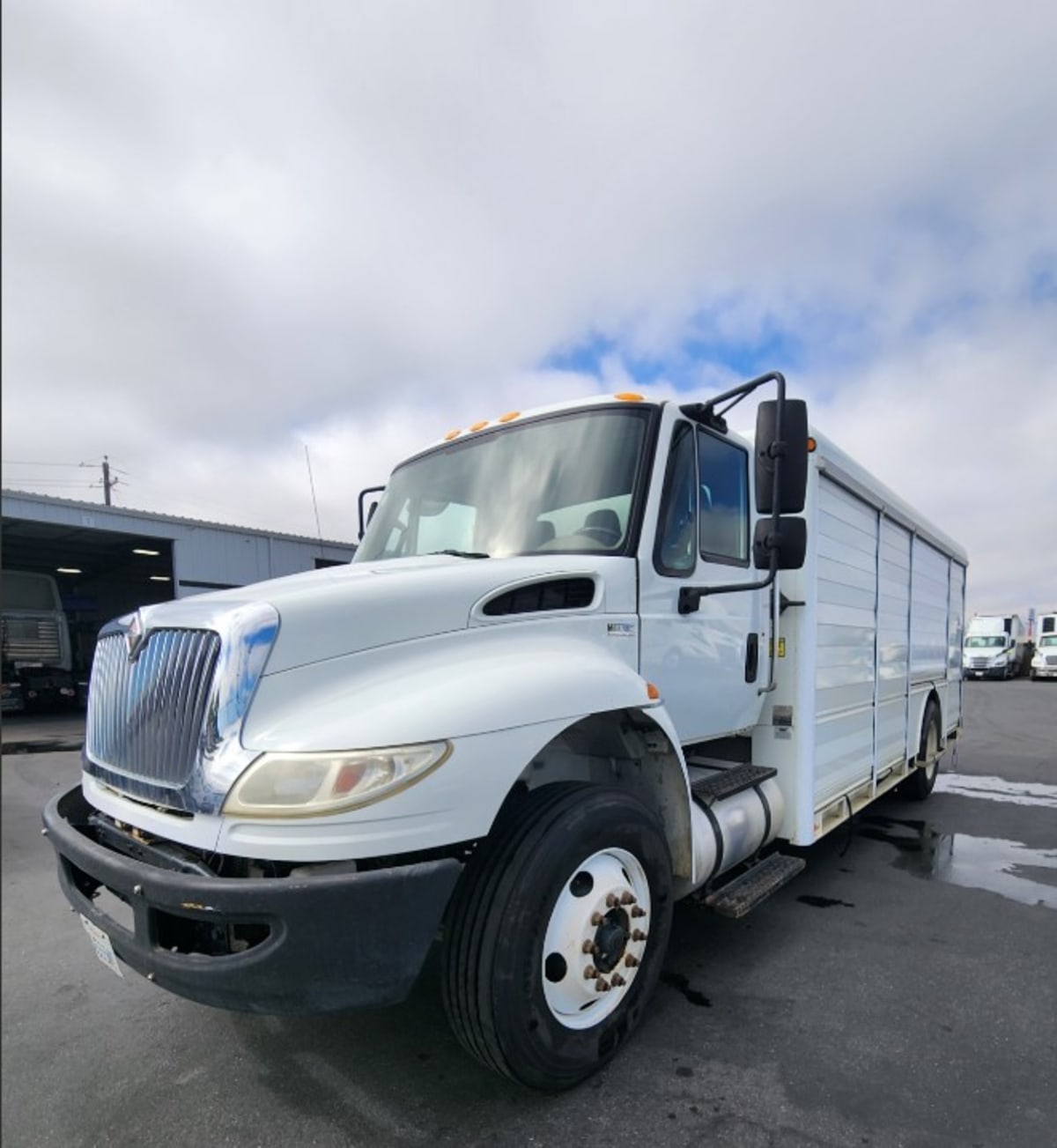 2014 Navistar International 4300 553316