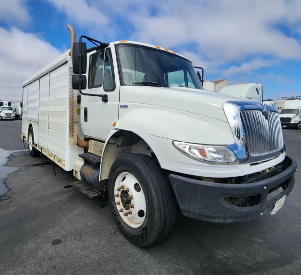 2014 Navistar International 4300 553316