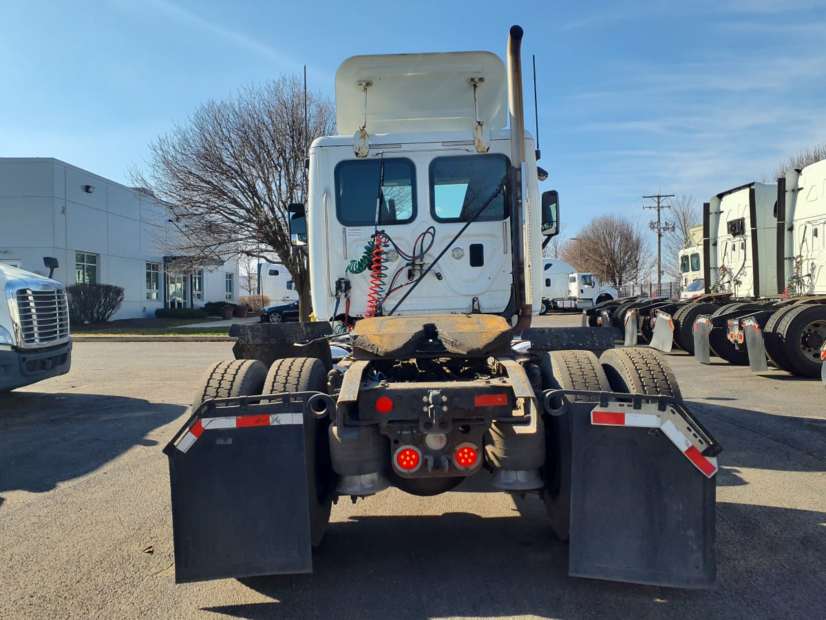 2014 Freightliner/Mercedes CASCADIA 113 554302