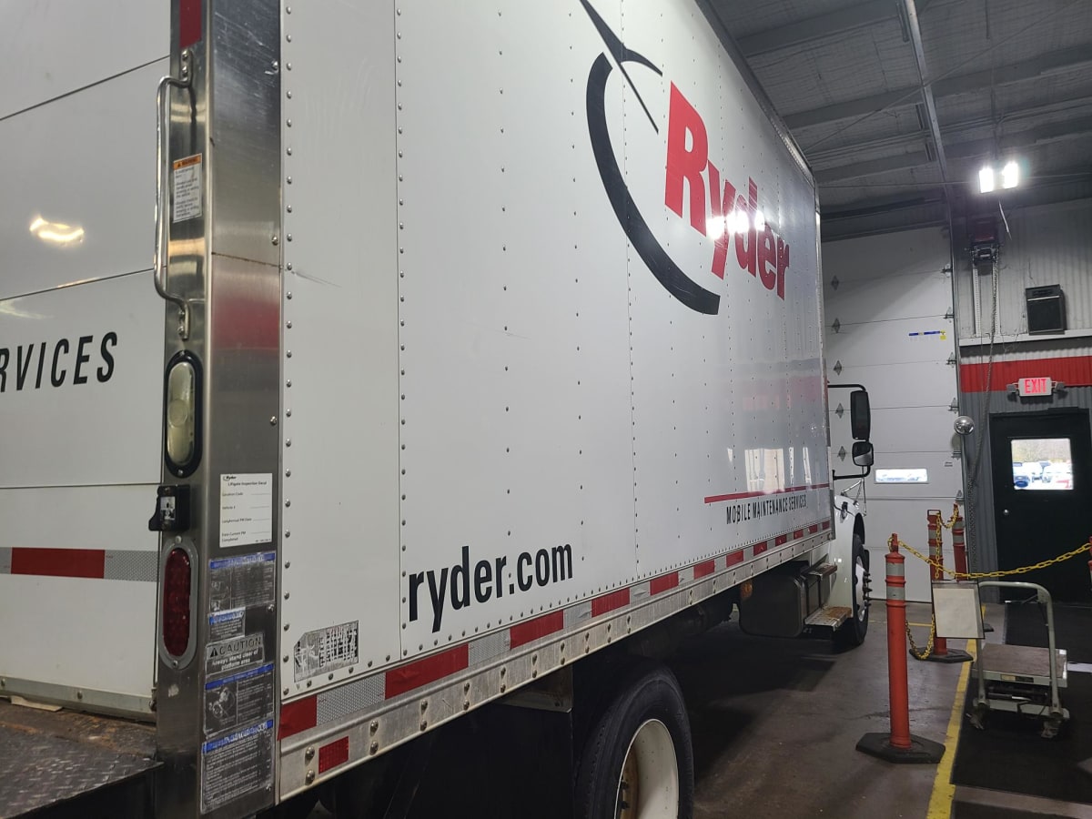 2014 Freightliner/Mercedes M2 106 554626