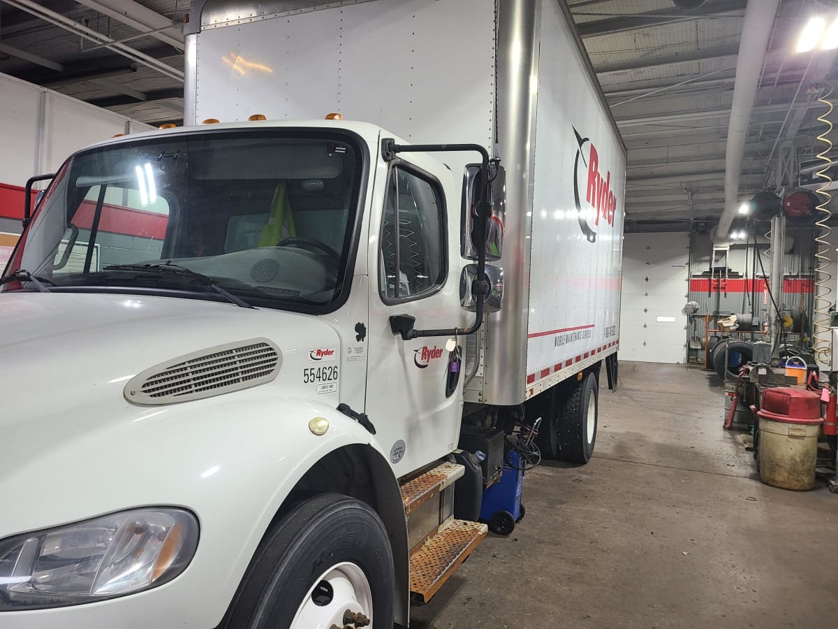 2014 Freightliner/Mercedes M2 106 554626