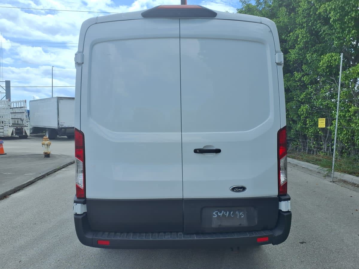 2021 Ford Motor Company TRANSIT 250 MED ROOF 554695