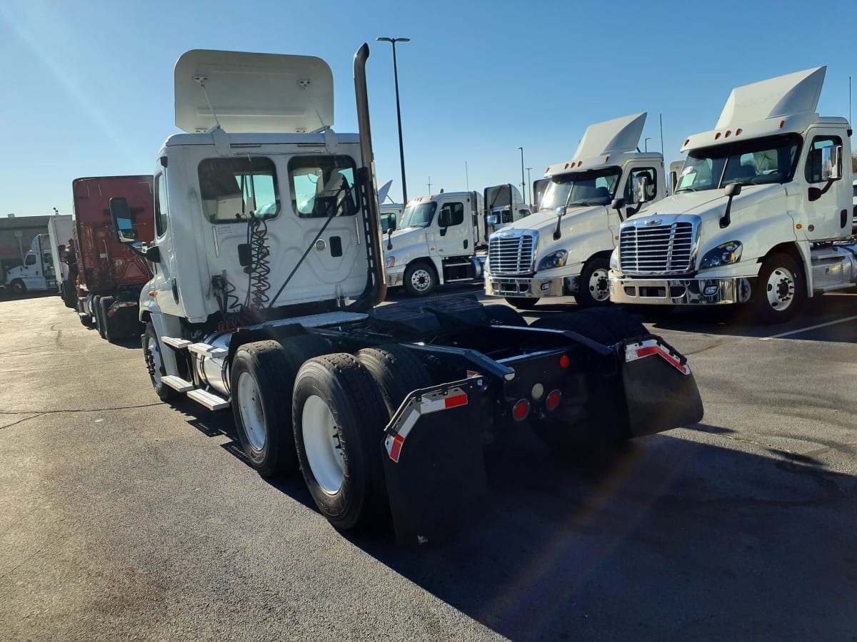 2014 Freightliner/Mercedes CASCADIA 125 556461