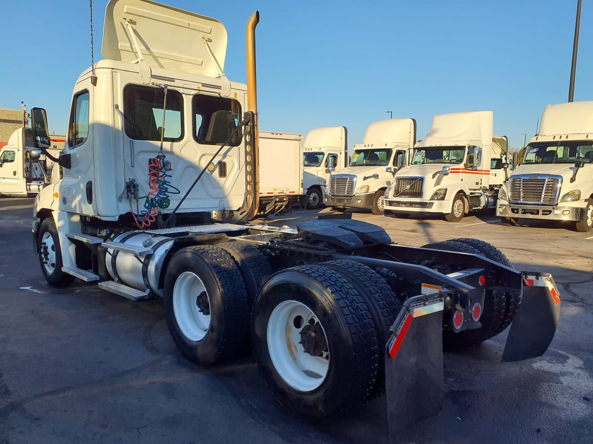 2014 Freightliner/Mercedes CASCADIA 125 556467