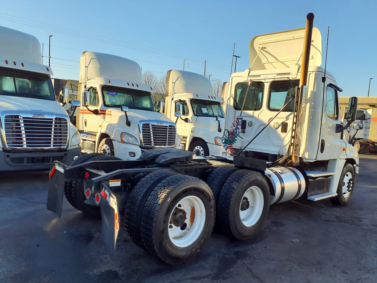 2014 Freightliner/Mercedes CASCADIA 125 556467