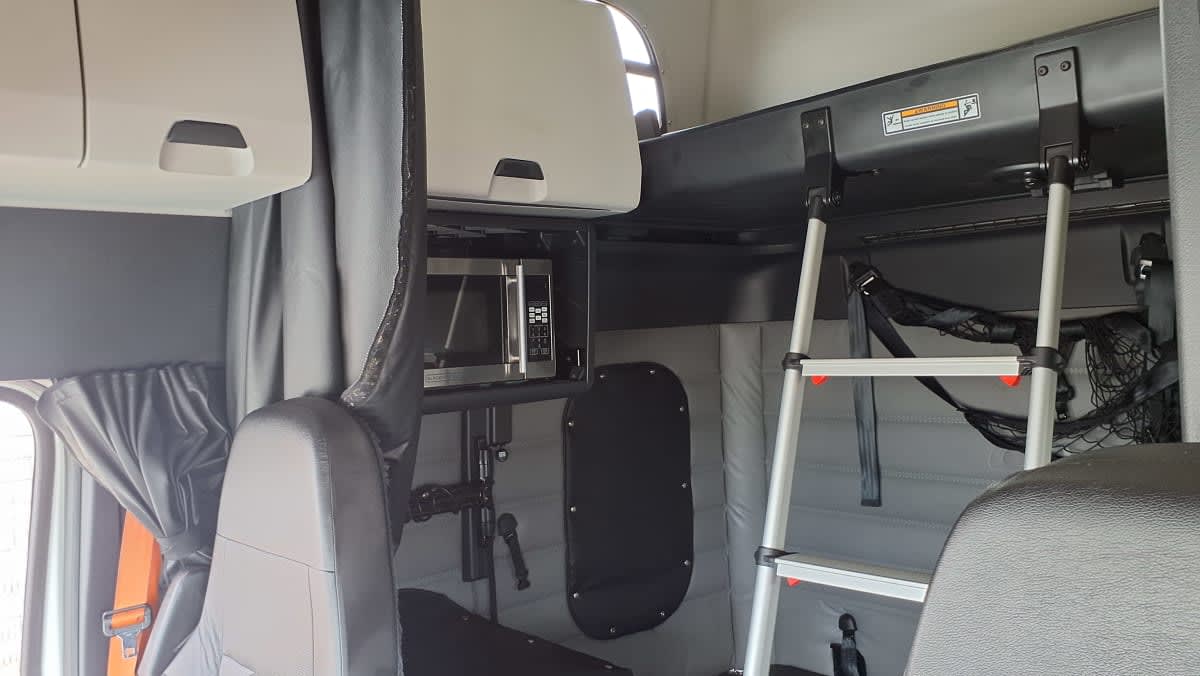 2022 Freightliner/Mercedes NEW CASCADIA 126 556798