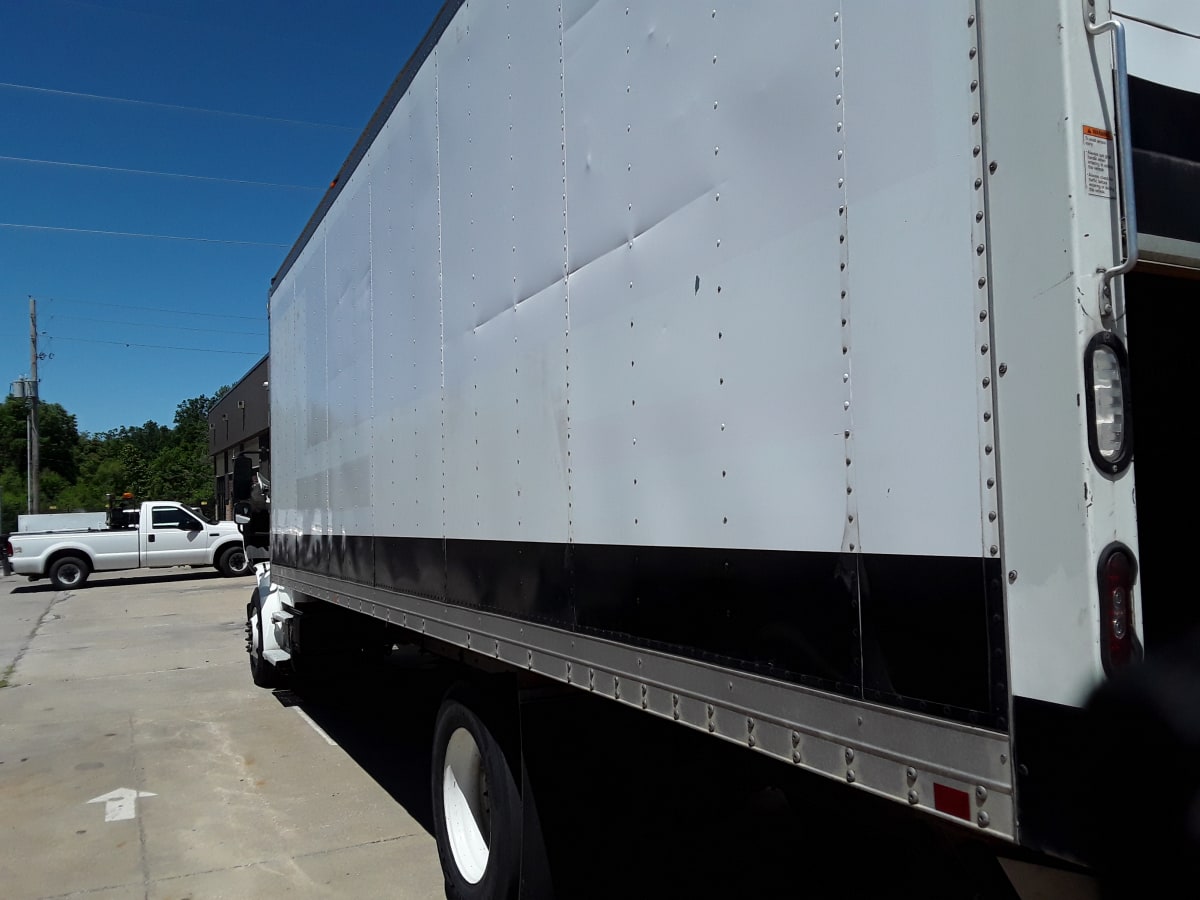 2014 Freightliner/Mercedes M2 106 556999